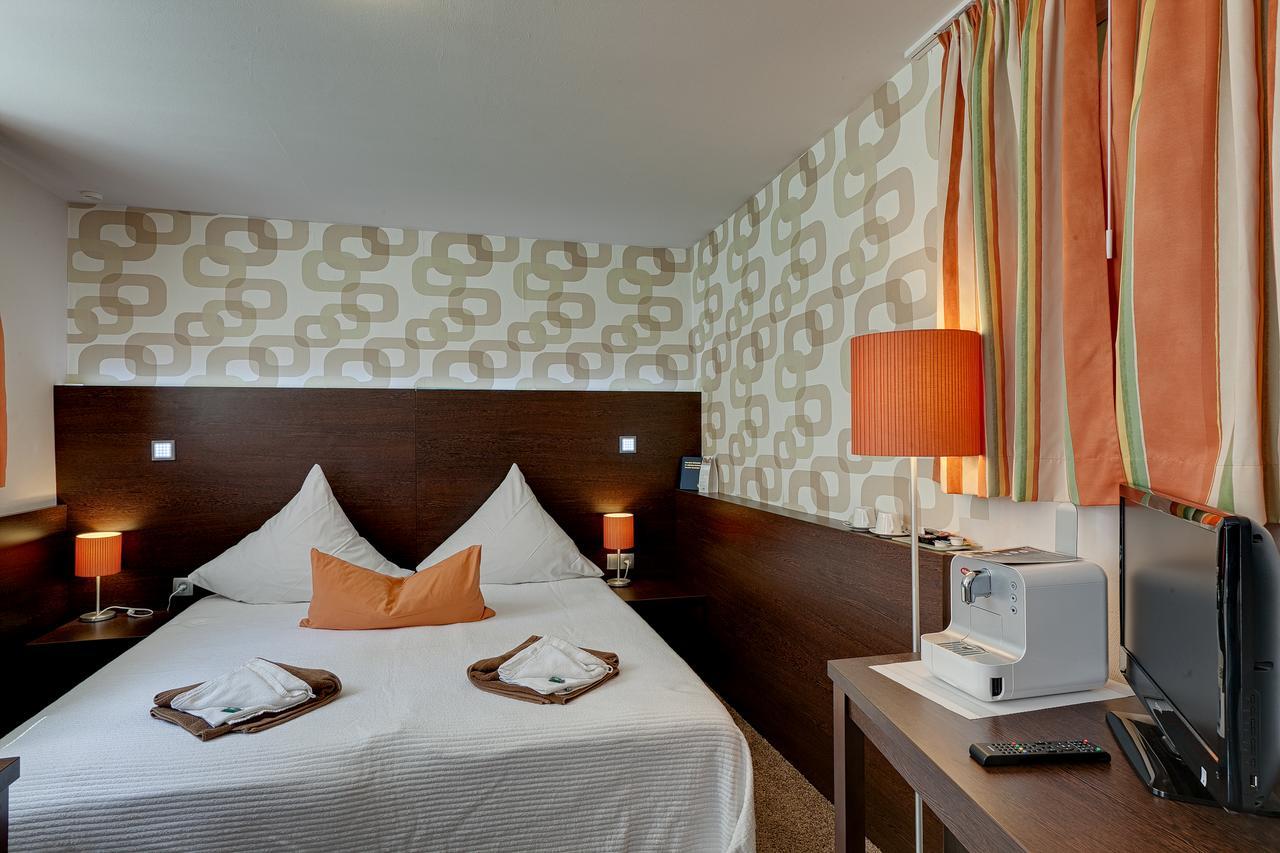 Hotel Kleine Radlerherberge Möckmühl Bagian luar foto